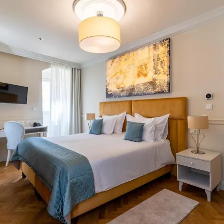 Heritage Santa Lucia Hotel