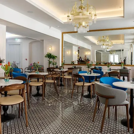 Heritage Santa Lucia Hotel