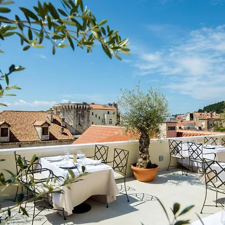 Hotell Heritage Santa Lucia 4*