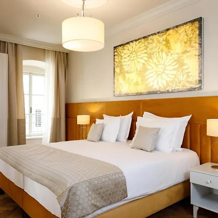 Ξενοδοχείο Heritage Santa Lucia 4*