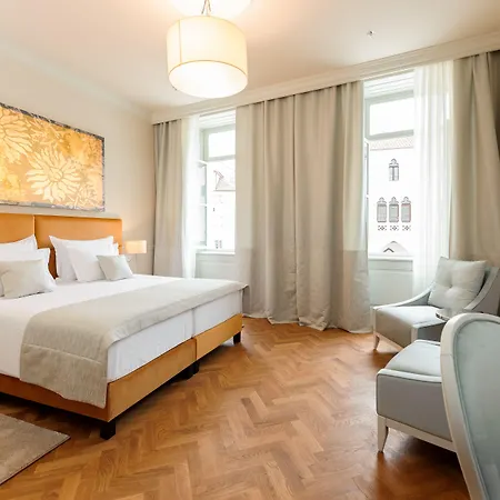 Heritage Santa Lucia Otel Split