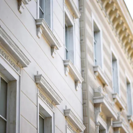 Heritage Santa Lucia 4* سبليت