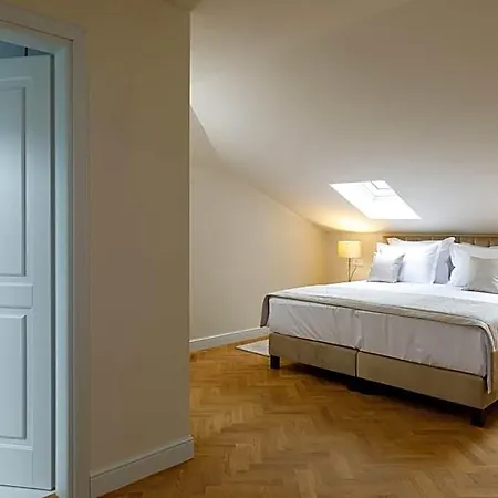Heritage Santa Lucia سبليت