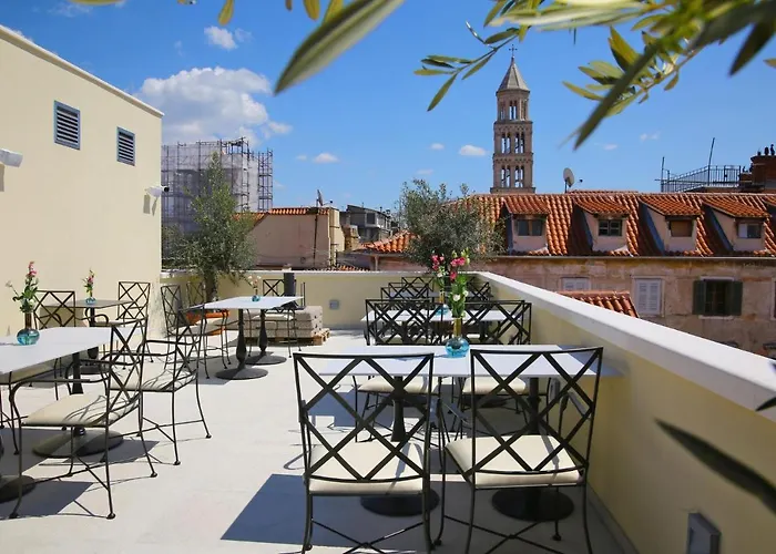 Heritage Santa Lucia Hotel 4*